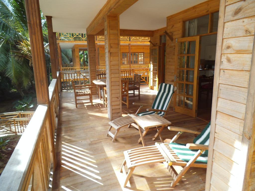 Lilot Beach Chalets Гласи Номер фото